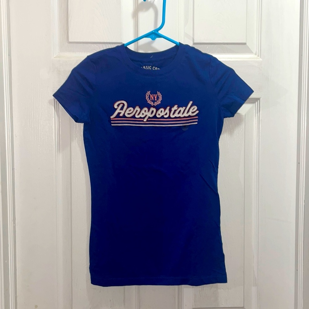 *NWT* Classic crew tee